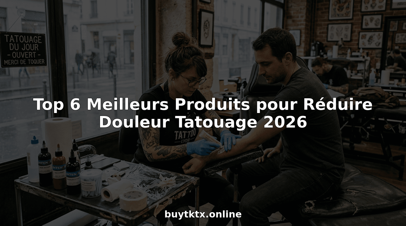 Un tatoueur applique une crème anesthésiante sur la peau de son client avant de commencer la séance.